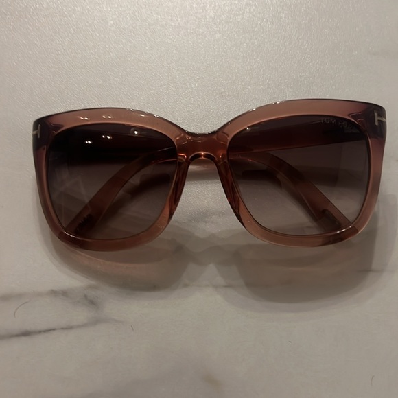 Tom Ford Rose Pink Sunglasses - Picture 4 of 13